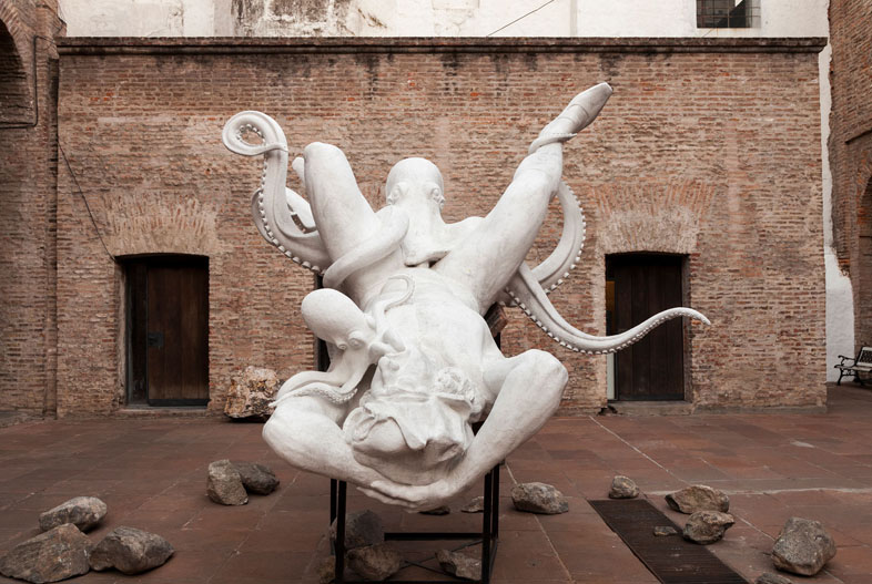 Colón (2021). Impresión 3D y resina al agua, 376 x 320 x 224 cm