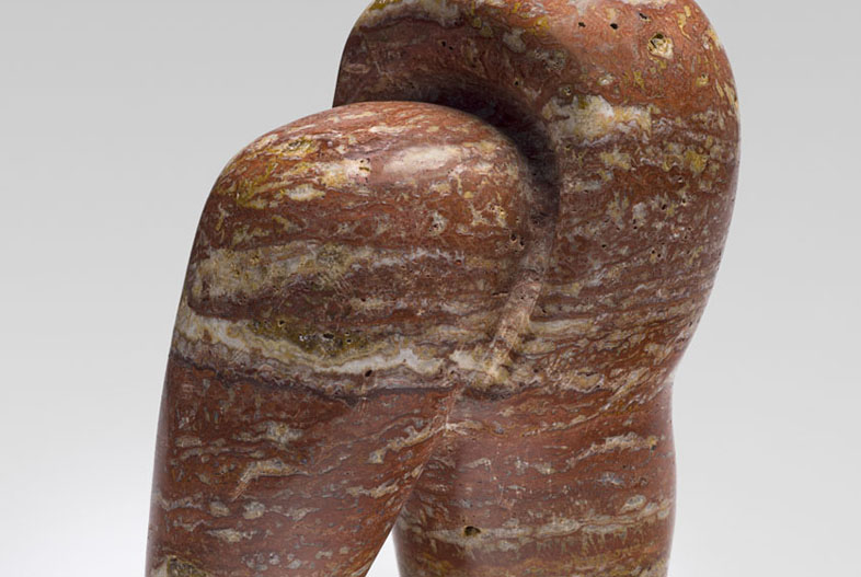 Figura 11 (2023). Mármol rojo persa, 23 x 15 x 8 cm