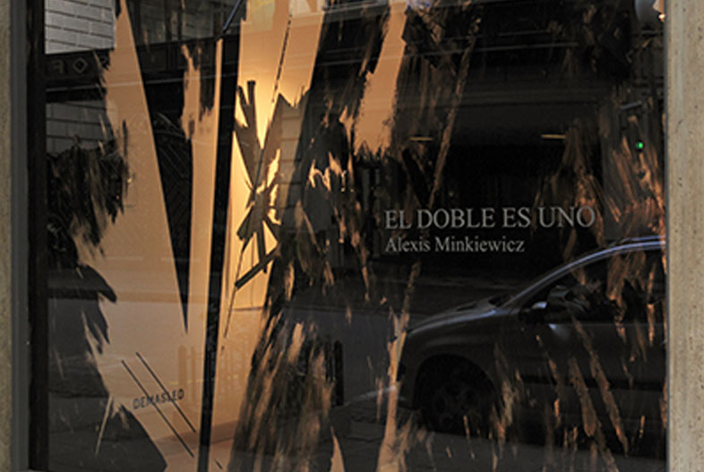 El doble es uno. Vista de sala